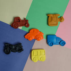 Cute Vehicles-Shaped Crayons - Set Of 6