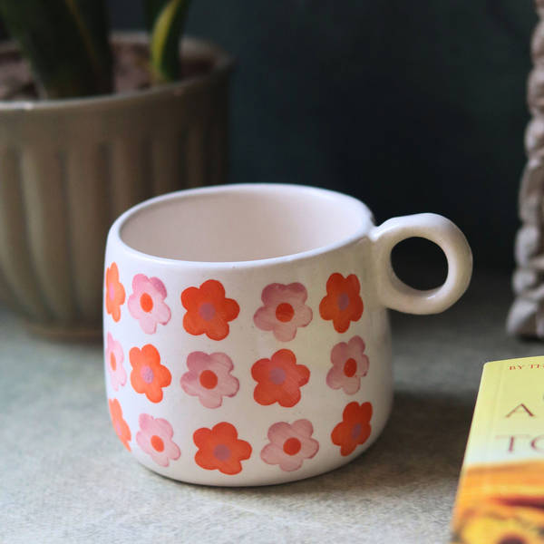 Appealing Floral Dreams Mug - Single Piece