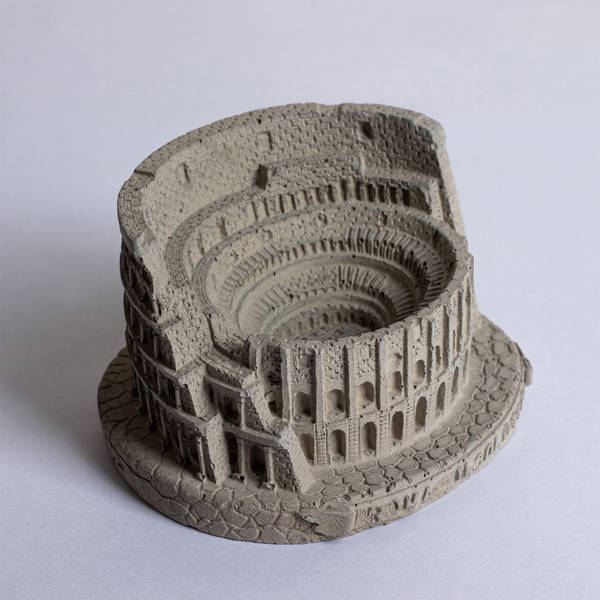 Classic Colosseum Of Rome Ashtray - Single Piece