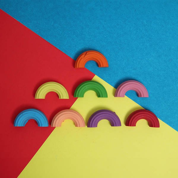 Cute Rainbow-Shaped Crayons - Set Of 8