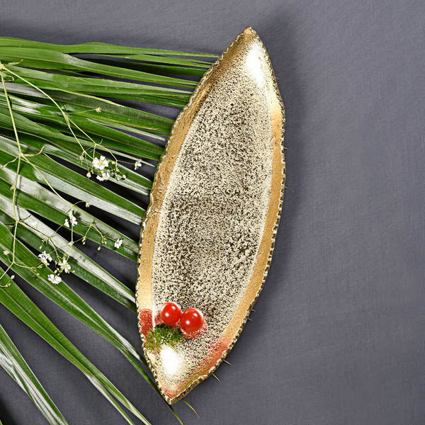 Falcate Long Platter