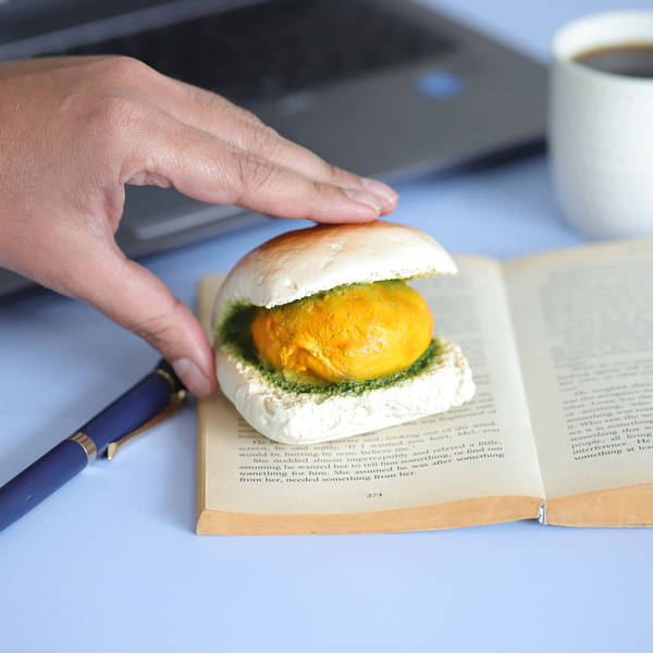 Paper Weight - Vada Pav - Assorted - Single Piece